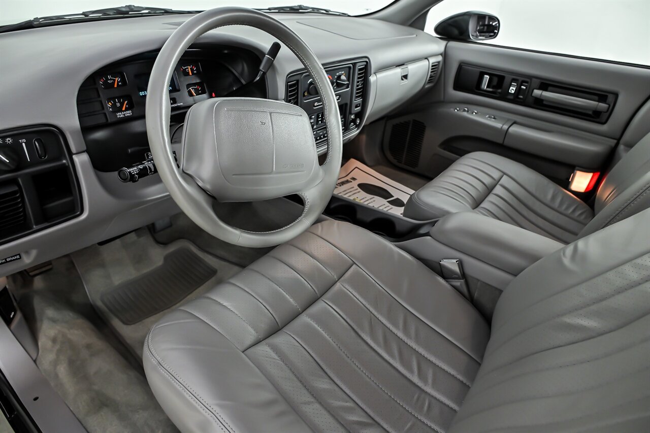 Used 1994 Chevrolet Impala SS RWD image 17