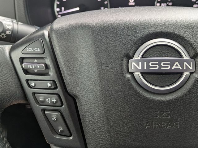 Used 2022 Nissan Frontier SV image 18