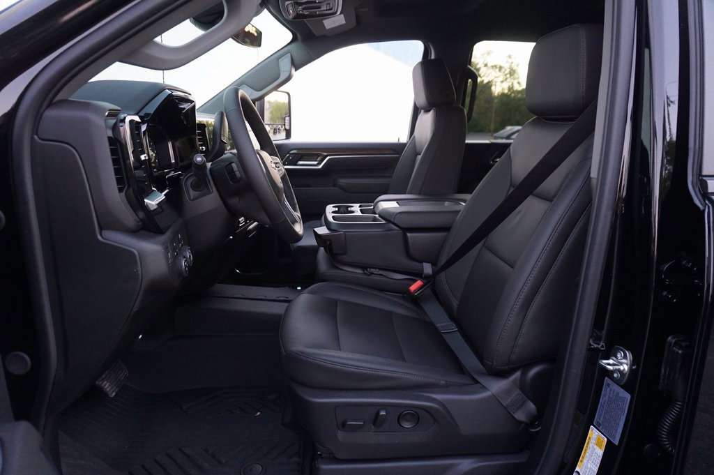 New 2026 Chevrolet Silverado 2500 LT w/ Leather Package image 10