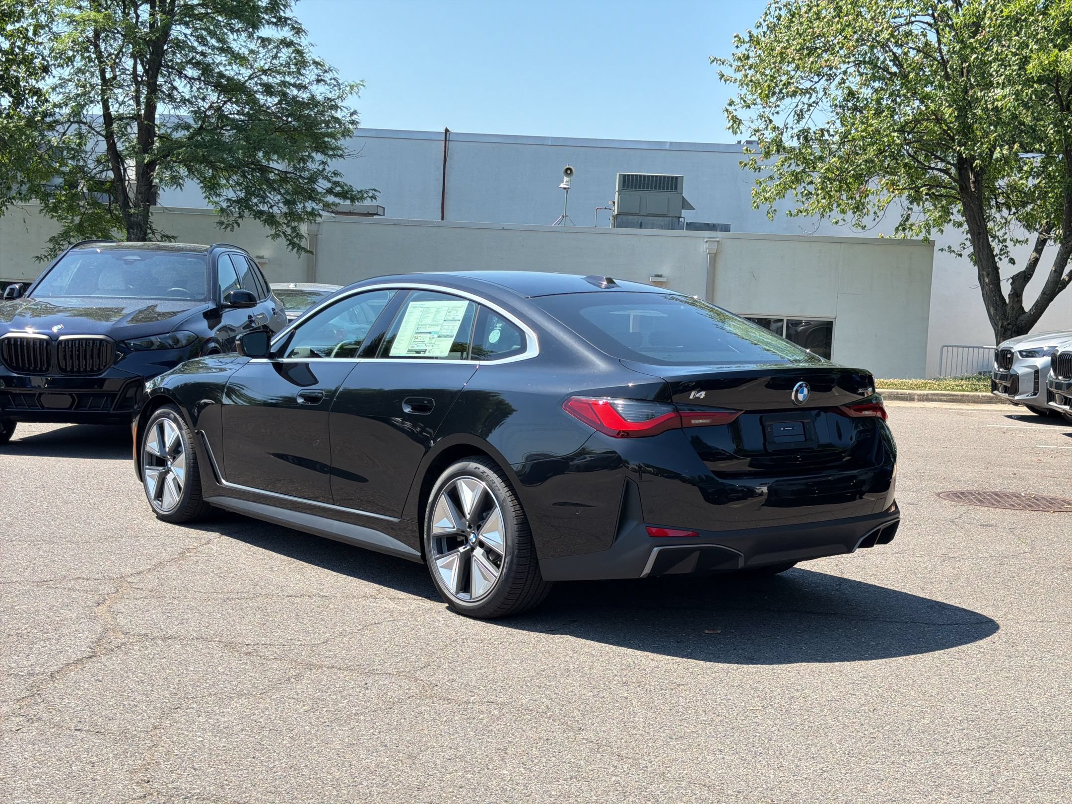 Used 2026 BMW i4 xDrive40i w/ Premium Package AWD/4WD image 3