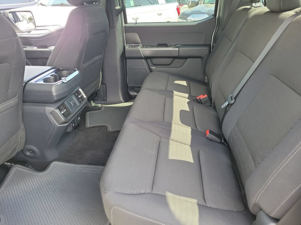 Used 2024 Ford F150 XLT w/ XLT Black Appearance Package RWD image 12
