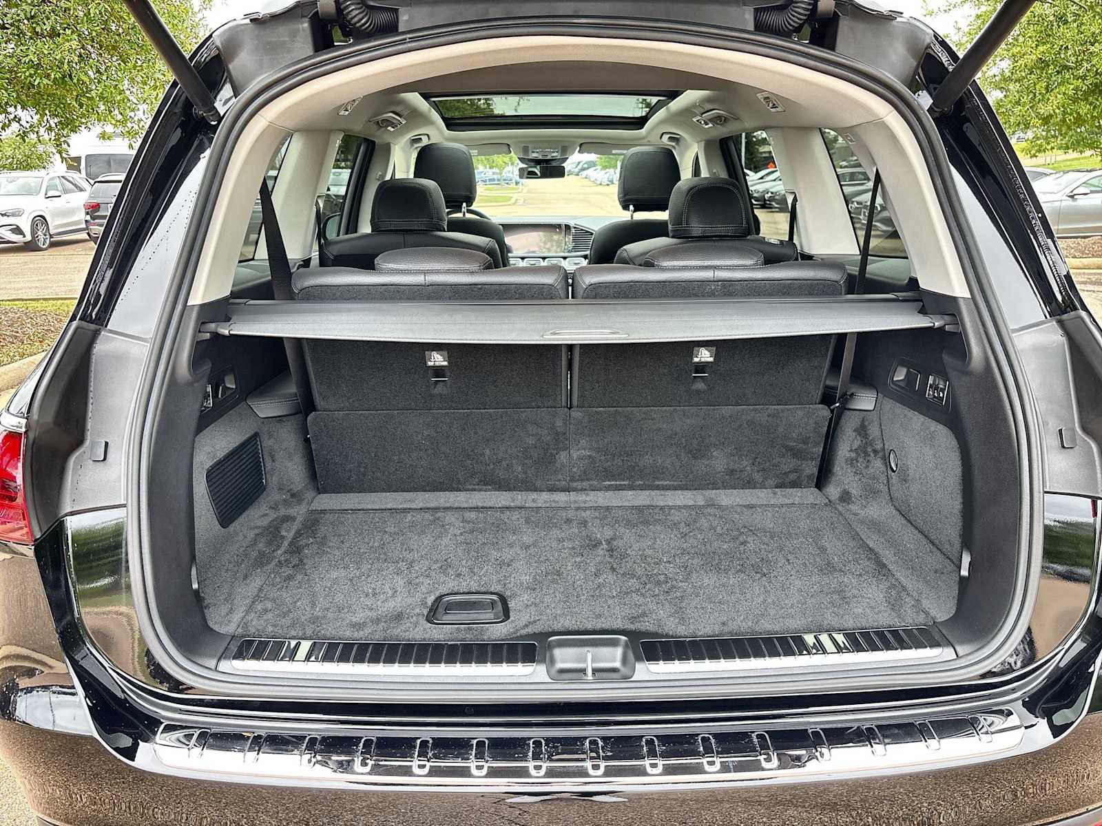 New 2026 Mercedes-Benz GLS 450 4MATIC image 17