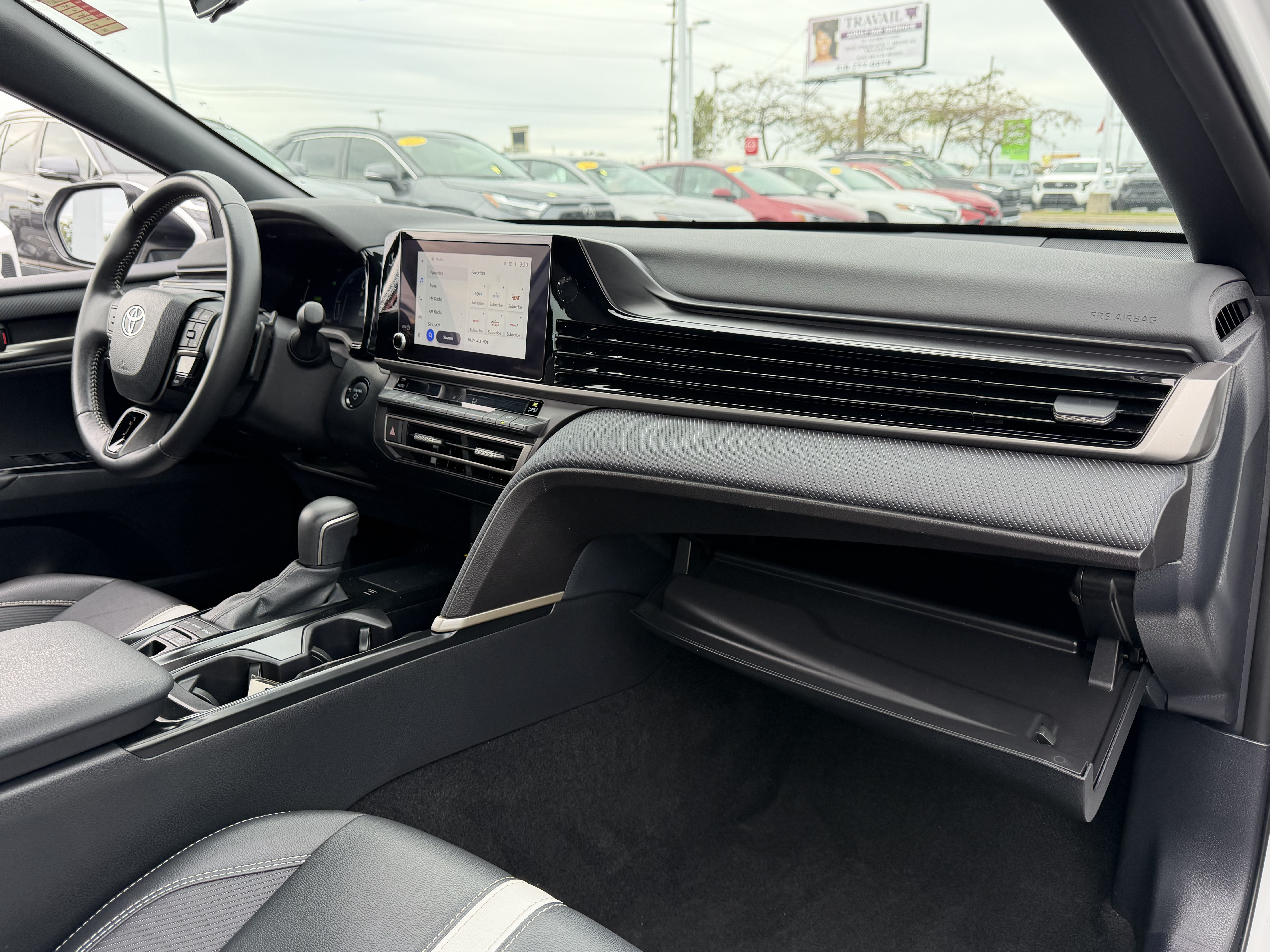 Certified 2025 Toyota Camry SE FWD image 11