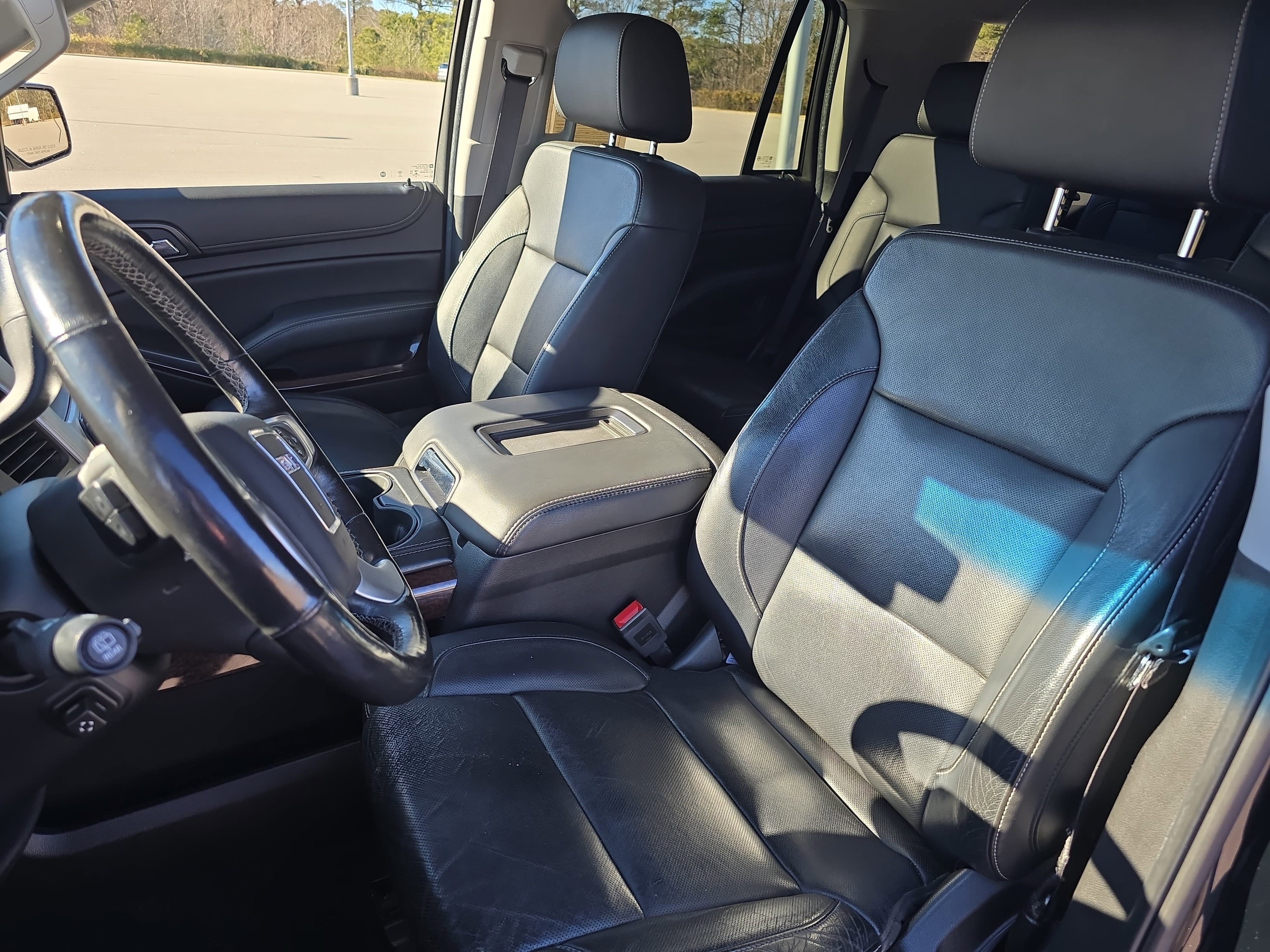 Used 2019 GMC Yukon SLT image 17