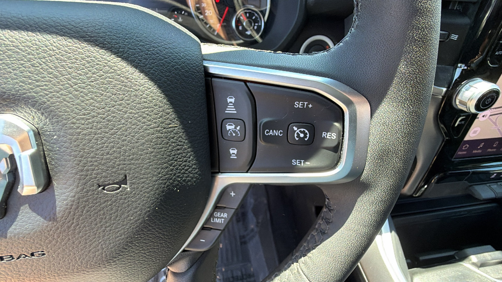 Used 2025 RAM 1500 Big Horn AWD/4WD image 27