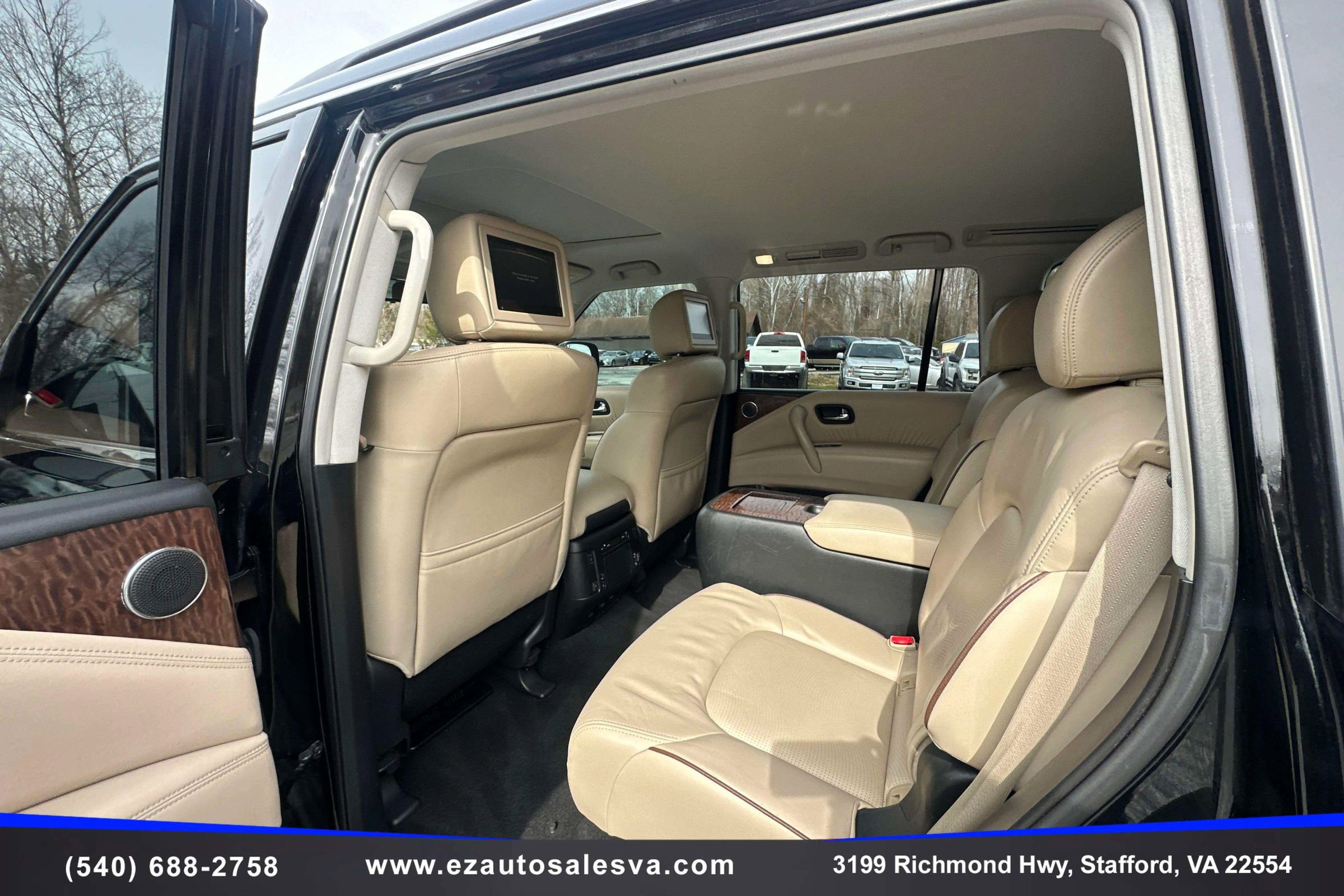 Used 2019 Nissan Armada Platinum w/ Captain's Chairs Package image 19