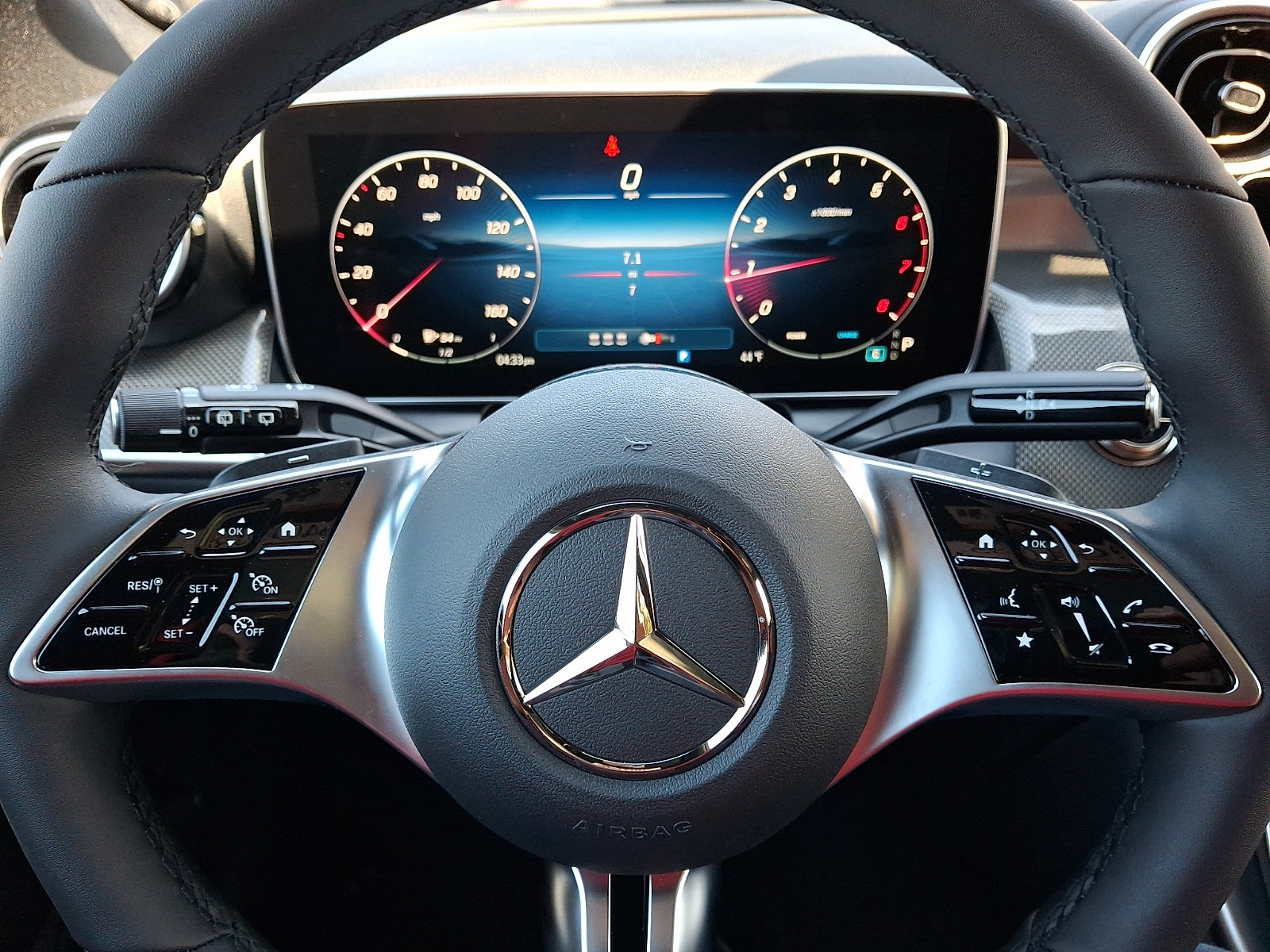 Used 2026 Mercedes-Benz GLC 300 4MATIC image 13