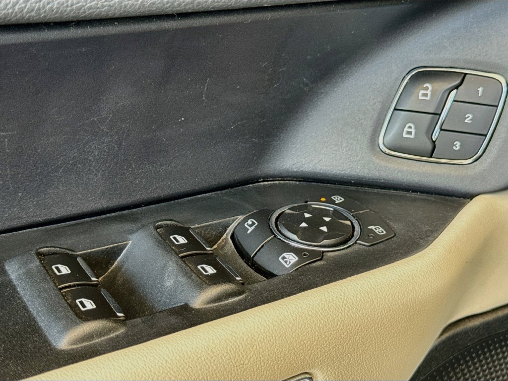 Used 2019 Ford Expedition Platinum RWD image 21