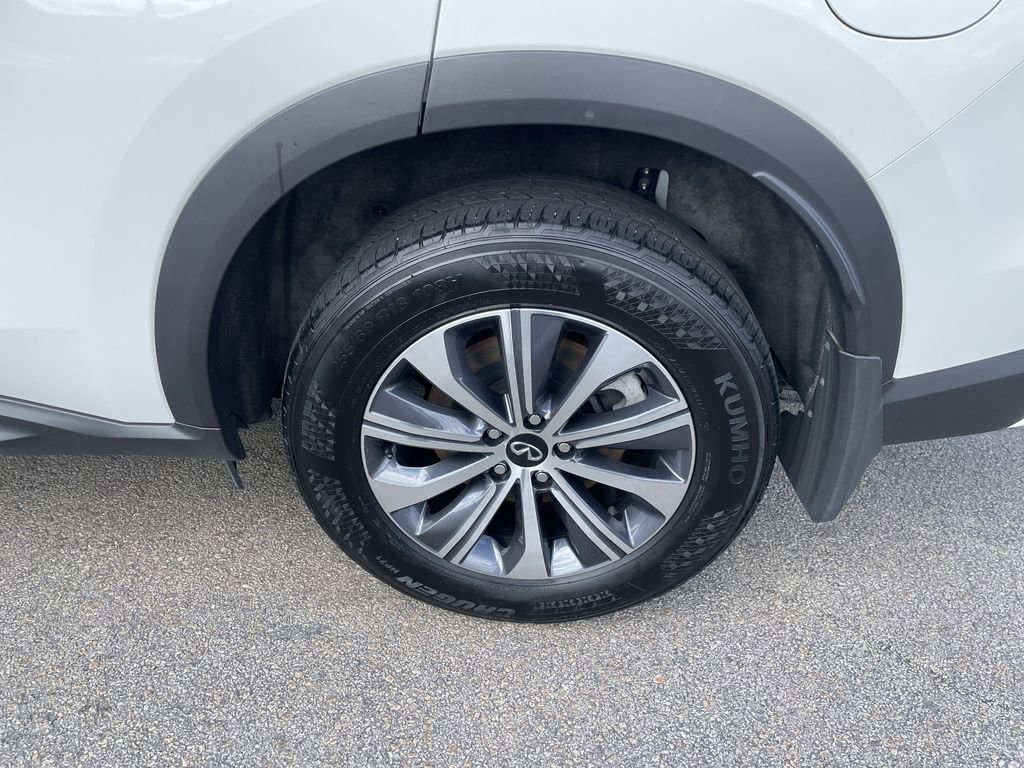 Used 2025 INFINITI QX60 Pure image 10