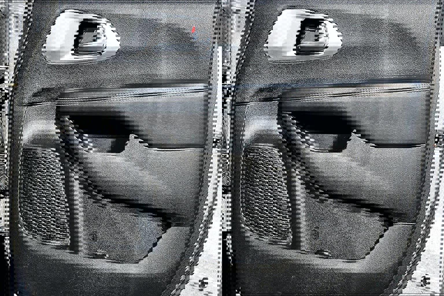 Used 2020 Chrysler Pacifica Limited w/ Advanced Safetytec Group image 19