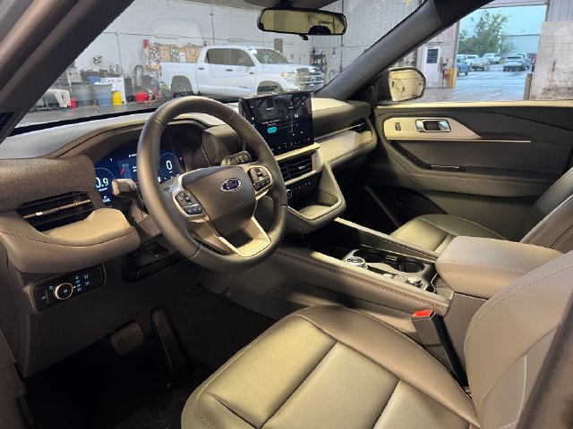 New 2027 Ford Explorer Active AWD/4WD image 18