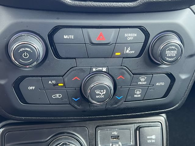 Used 2022 Jeep Renegade Trailhawk AWD/4WD image 25