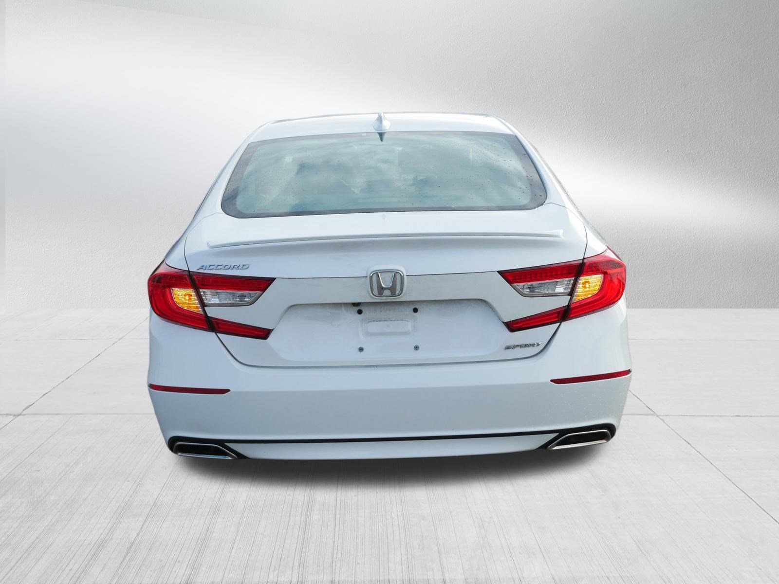 Used 2019 Honda Accord Sport image 4