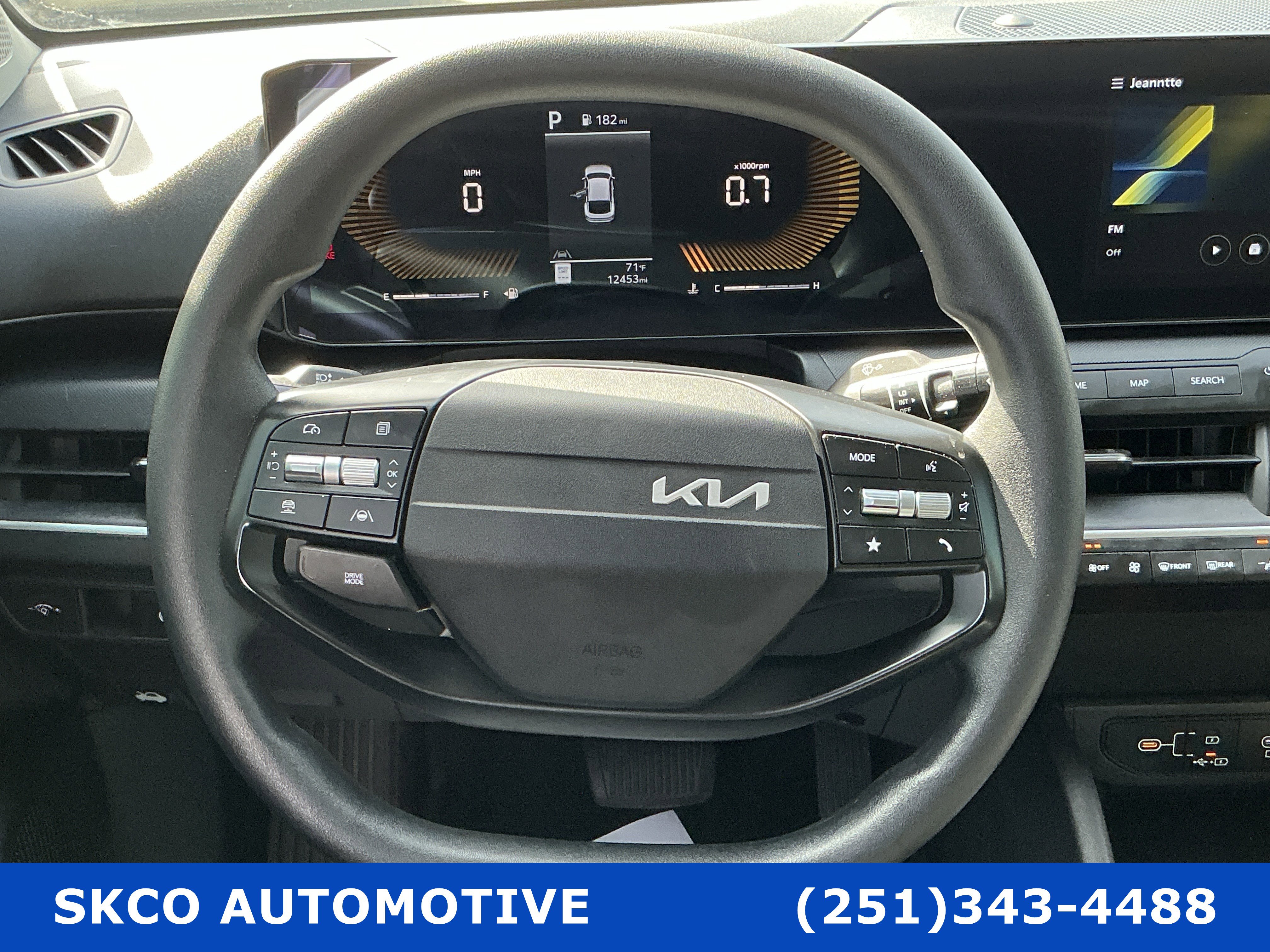 Used 2025 Kia K4 LXS image 18