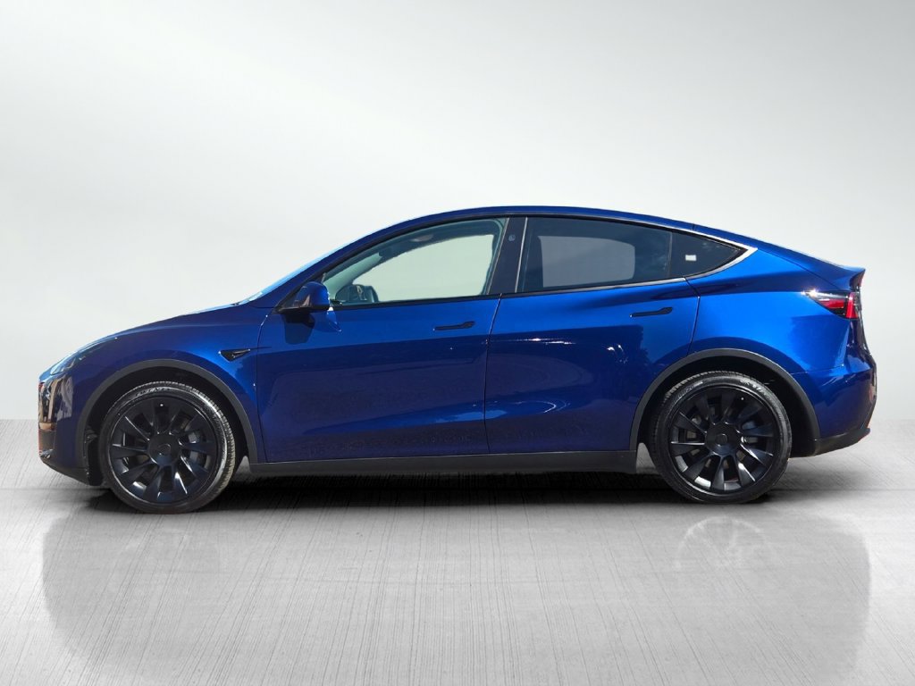 Used 2023 Tesla Model Y 2WD image 8