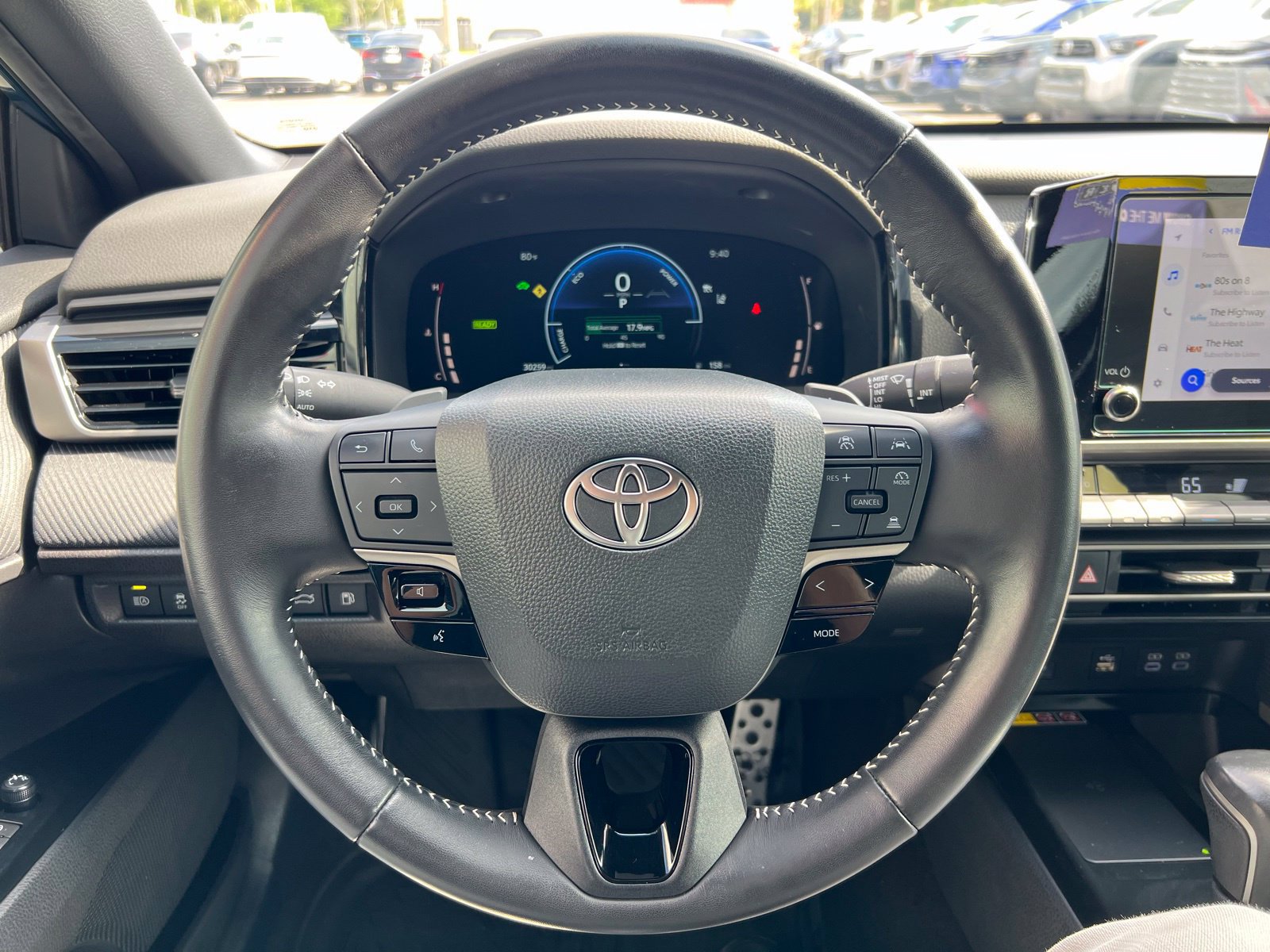 Used 2025 Toyota Camry SE FWD image 26
