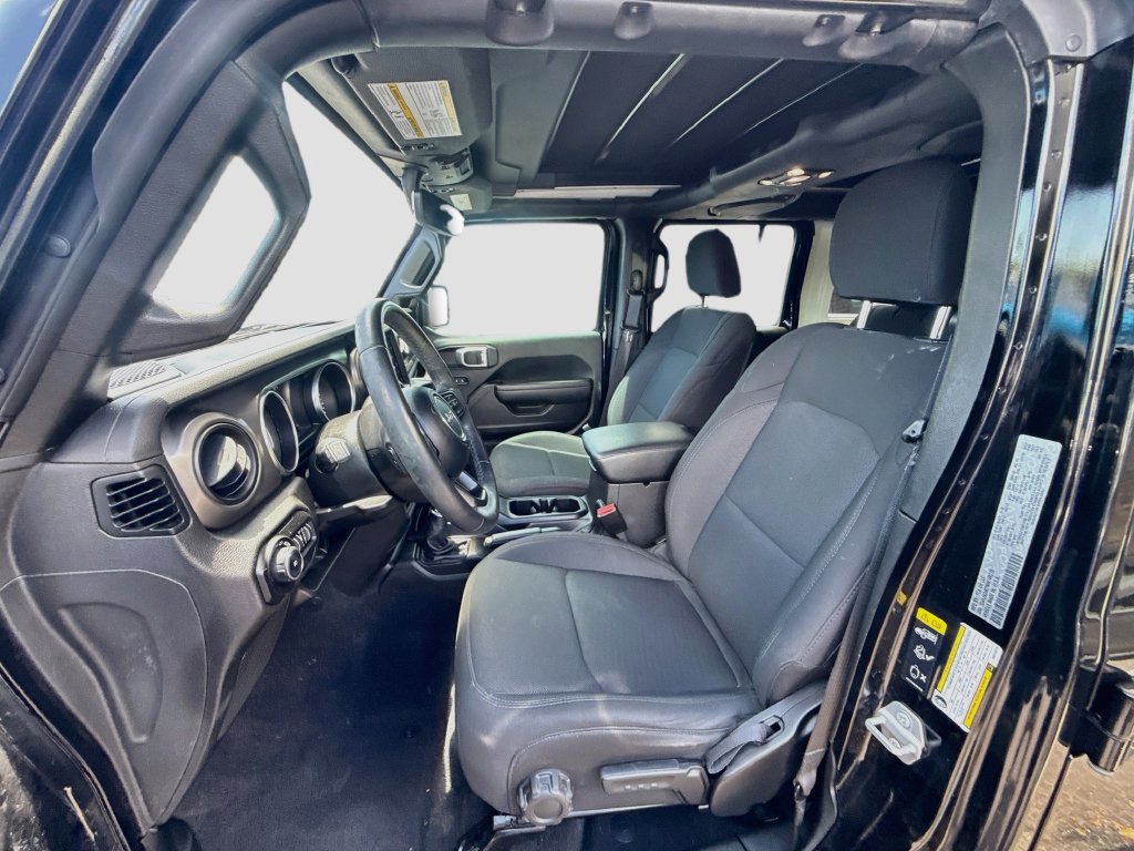 Certified 2022 Jeep Wrangler Unlimited Sport w/ Sun And Sound Package AWD/4WD image 23