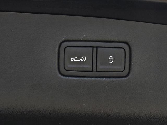 Used 2024 Genesis GV70 2.5T w/ Select Package AWD/4WD image 12