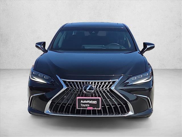 Used 2024 Lexus ES 300h w/ Accessory Package (Z2) FWD image 2