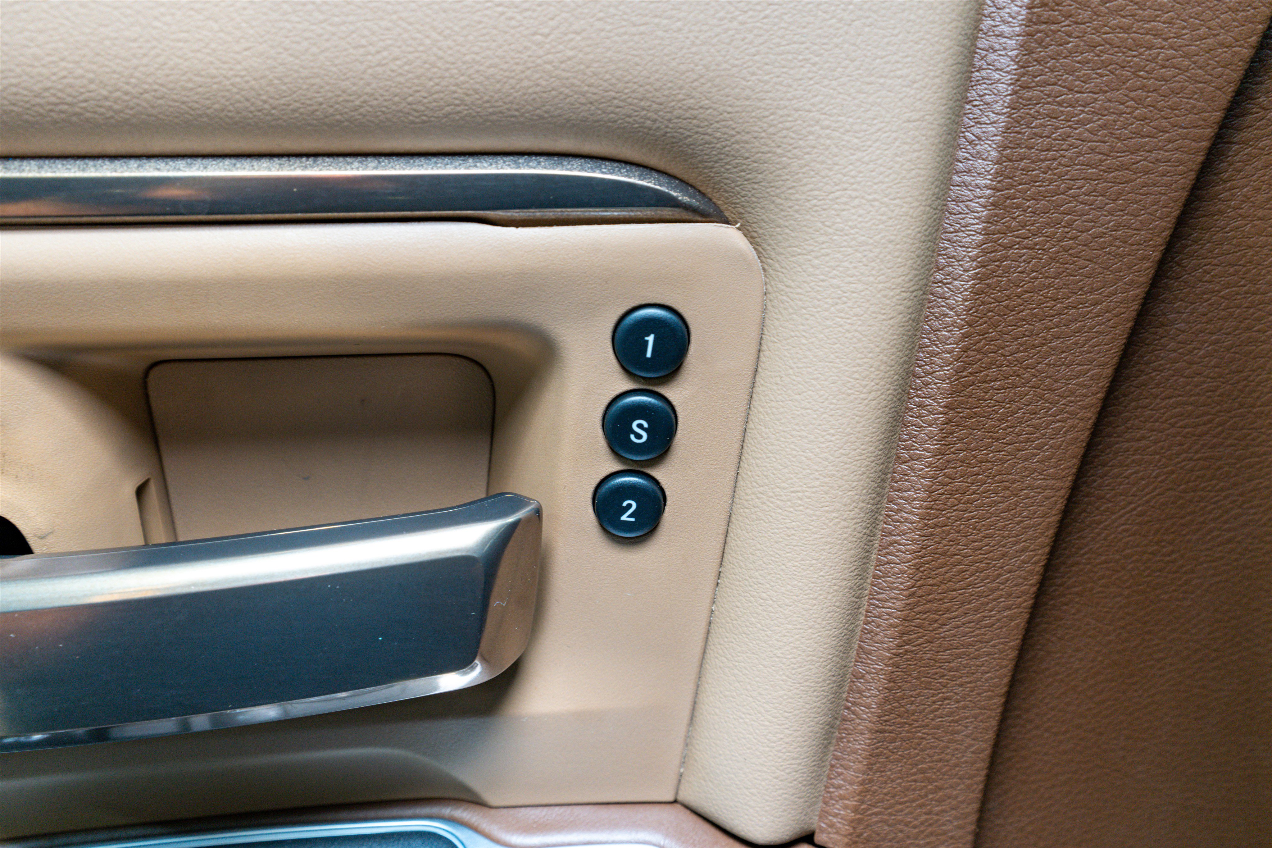 Used 2023 RAM 3500 Limited image 17