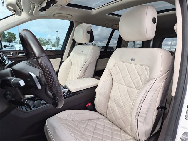 Used 2019 Mercedes-Benz GLS 550 4MATIC w/ Grand Edition Package image 17