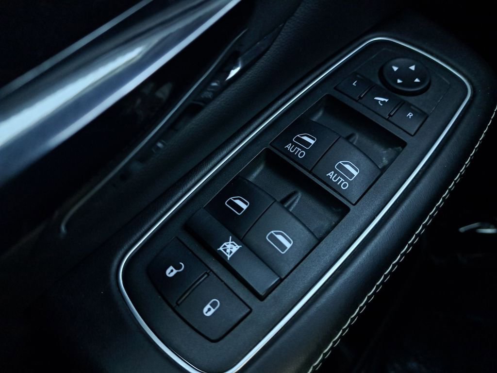 Used 2022 RAM 1500 Limited w/ Body-Colour Bumper Group image 25