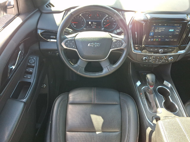 Used 2023 Chevrolet Traverse RS w/ LPO, Floor Liner Package AWD/4WD image 3