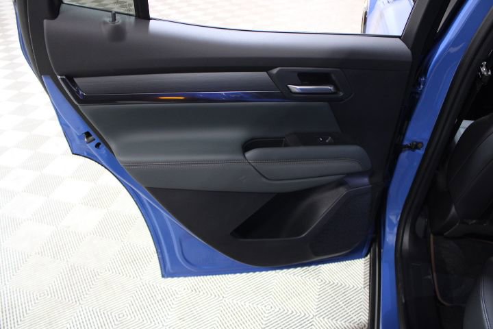 New 2026 GMC Terrain AT4 w/ Convenience Package III image 19