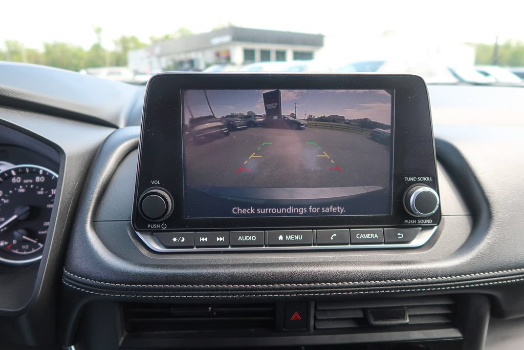 Used 2024 Nissan Rogue S FWD image 26