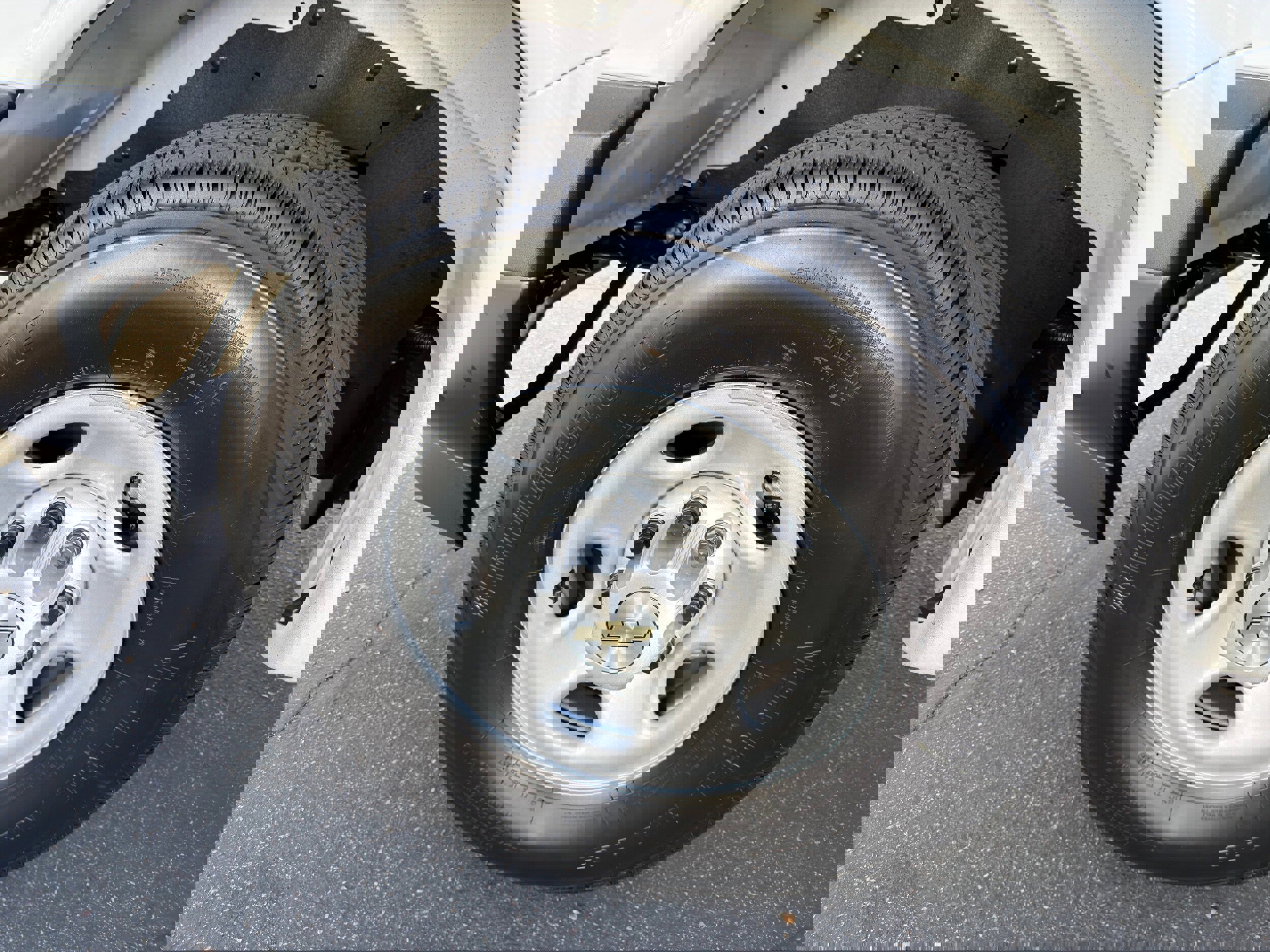 New 2025 Chevrolet Express 2500 w/ Driver Convenience Package image 30