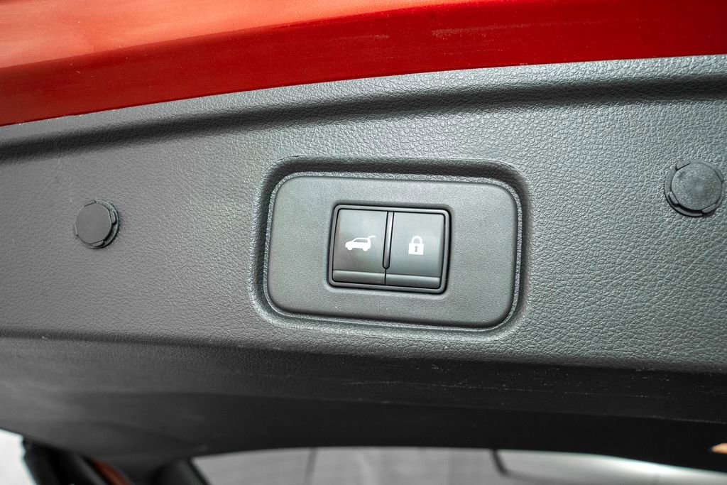 Certified 2023 Nissan Pathfinder SL w/ SL Premium Package image 6