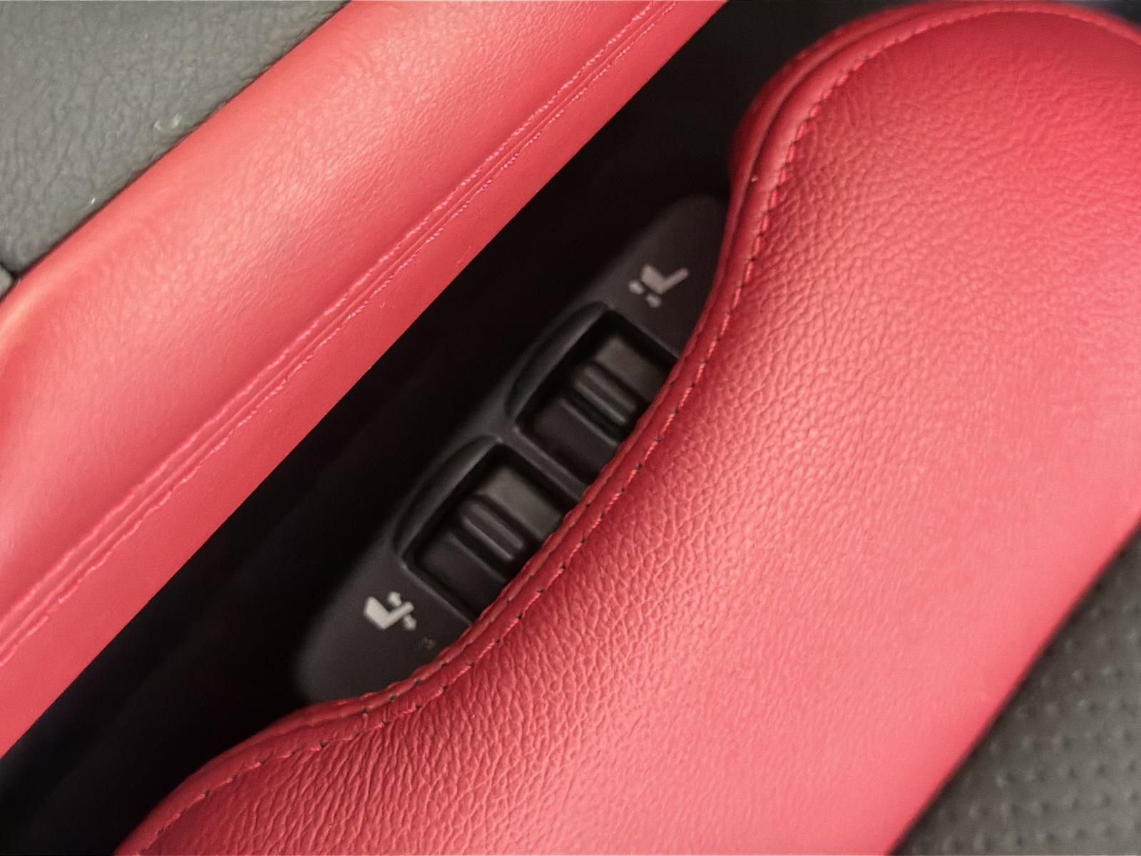 Used 2024 Nissan Z Performance w/ Floor Mat Package image 29