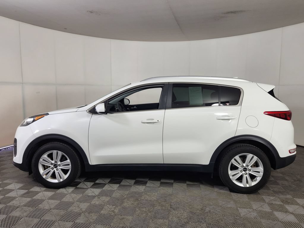 Used 2019 Kia Sportage LX w/ Option Group 017 FWD image 4