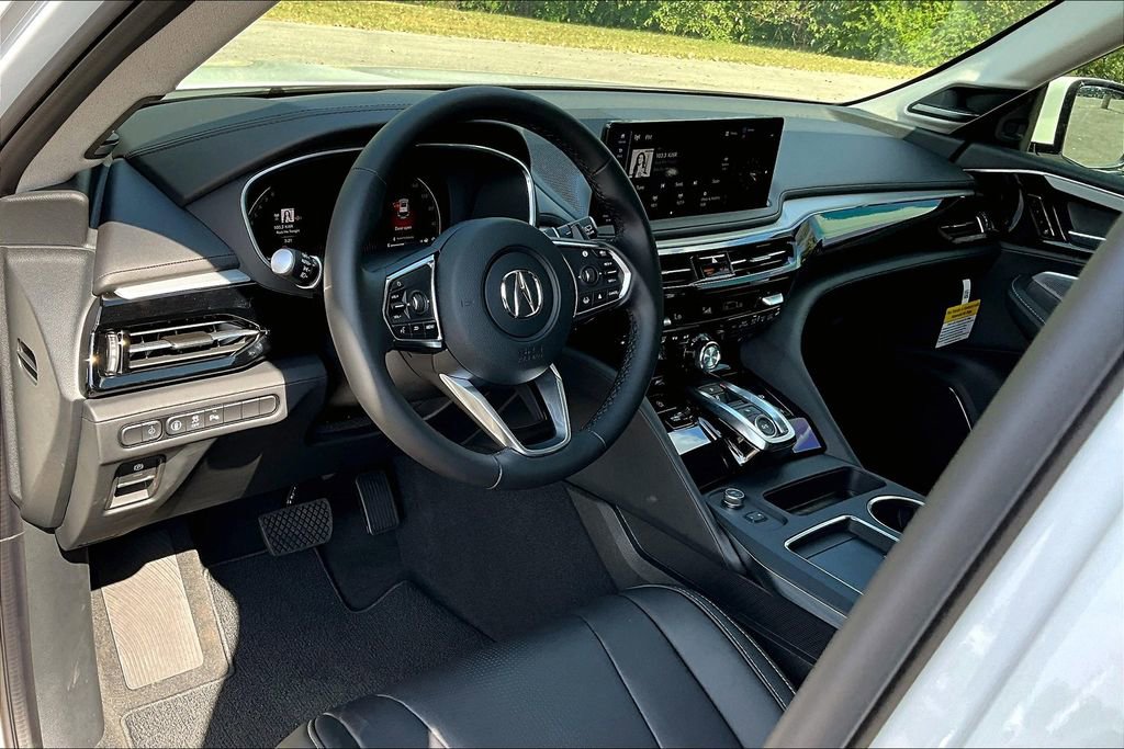 Used 2025 Acura MDX w/ Technology Package image 8