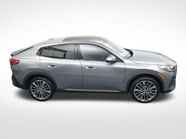 New 2026 BMW X2 xDrive28i w/ Technology Package AWD/4WD image 28