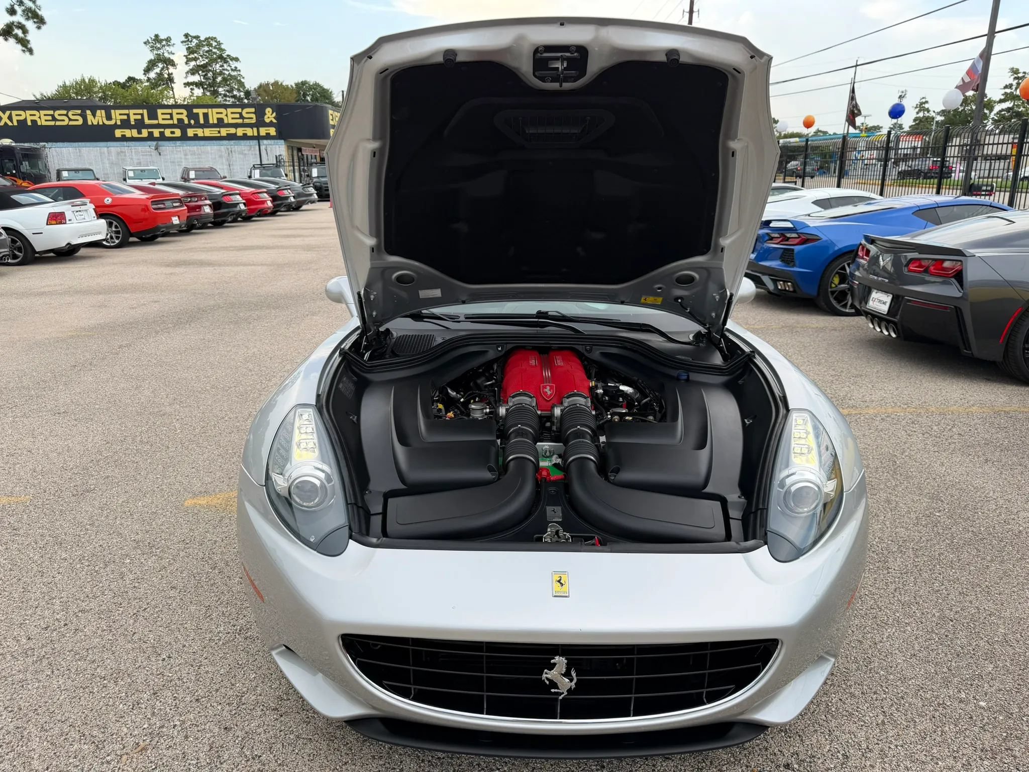 Used 2010 Ferrari California RWD image 44