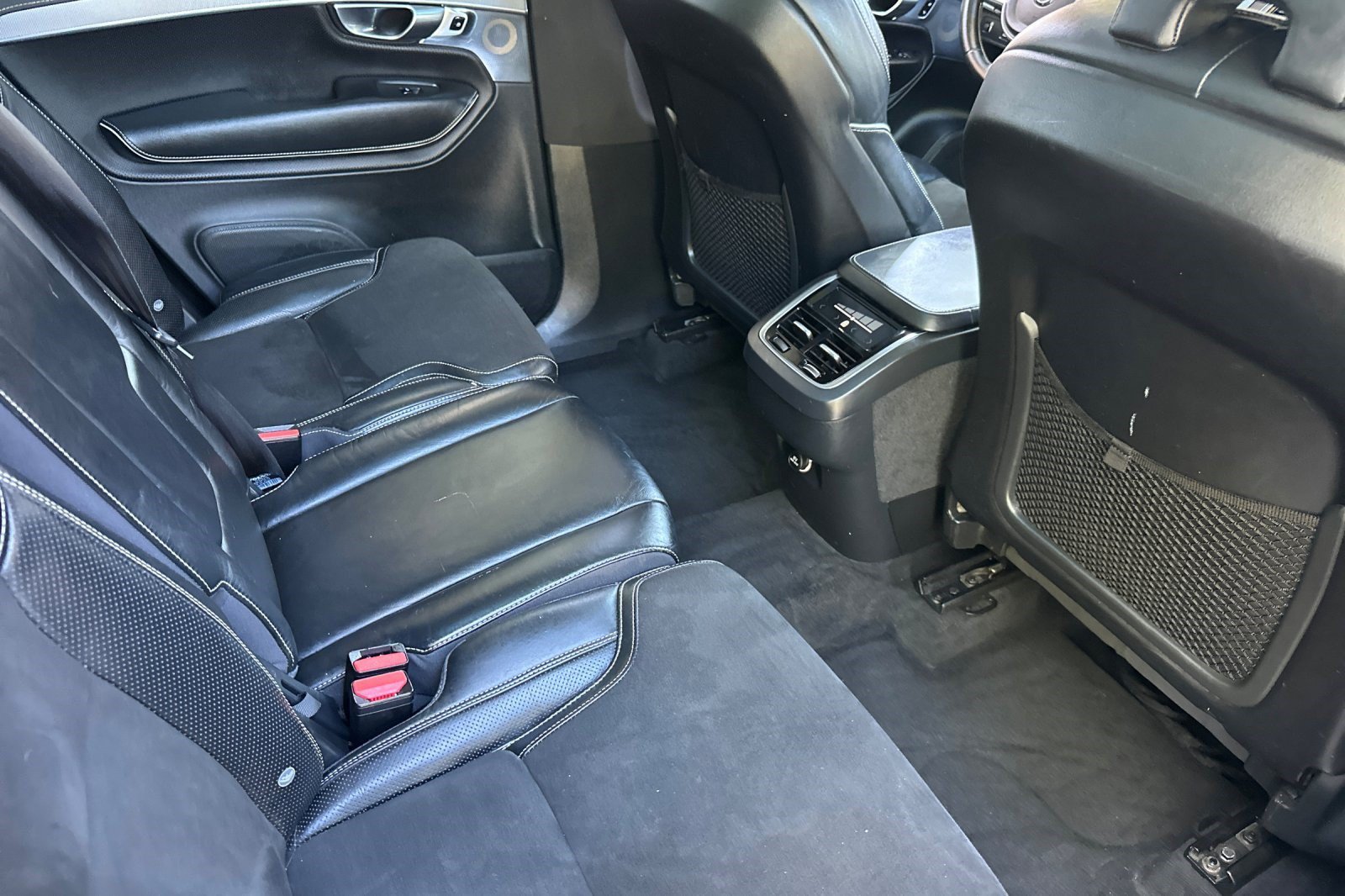 Used 2019 Volvo XC90 T6 R-Design w/ Advanced Package AWD/4WD image 31