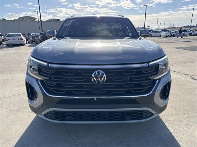 Certified 2024 Volkswagen Atlas Cross Sport SE image 8
