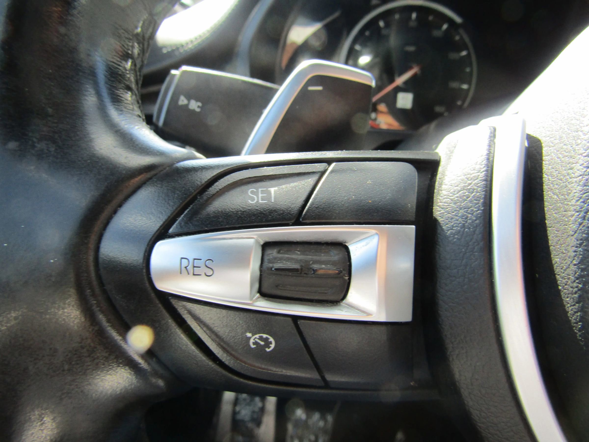 Used 2017 BMW X6 xDrive50i image 33