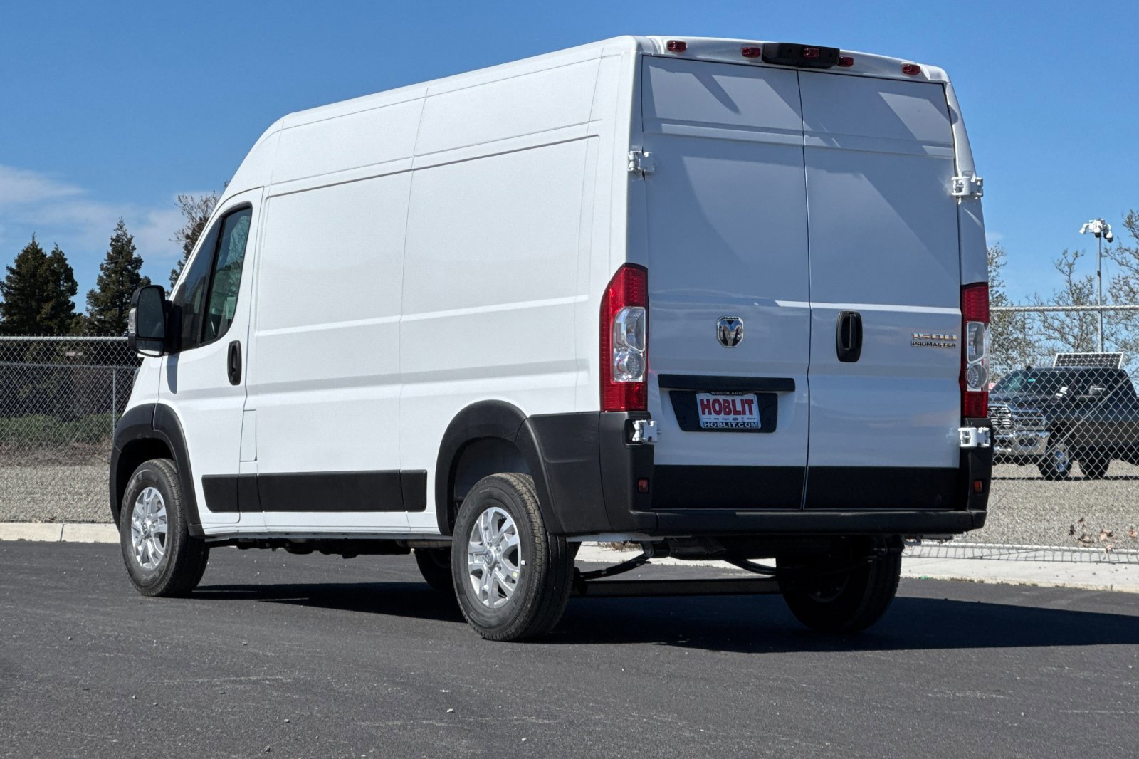 New 2026 RAM ProMaster 1500 w/ Quick Order Package 22G SLT image 5