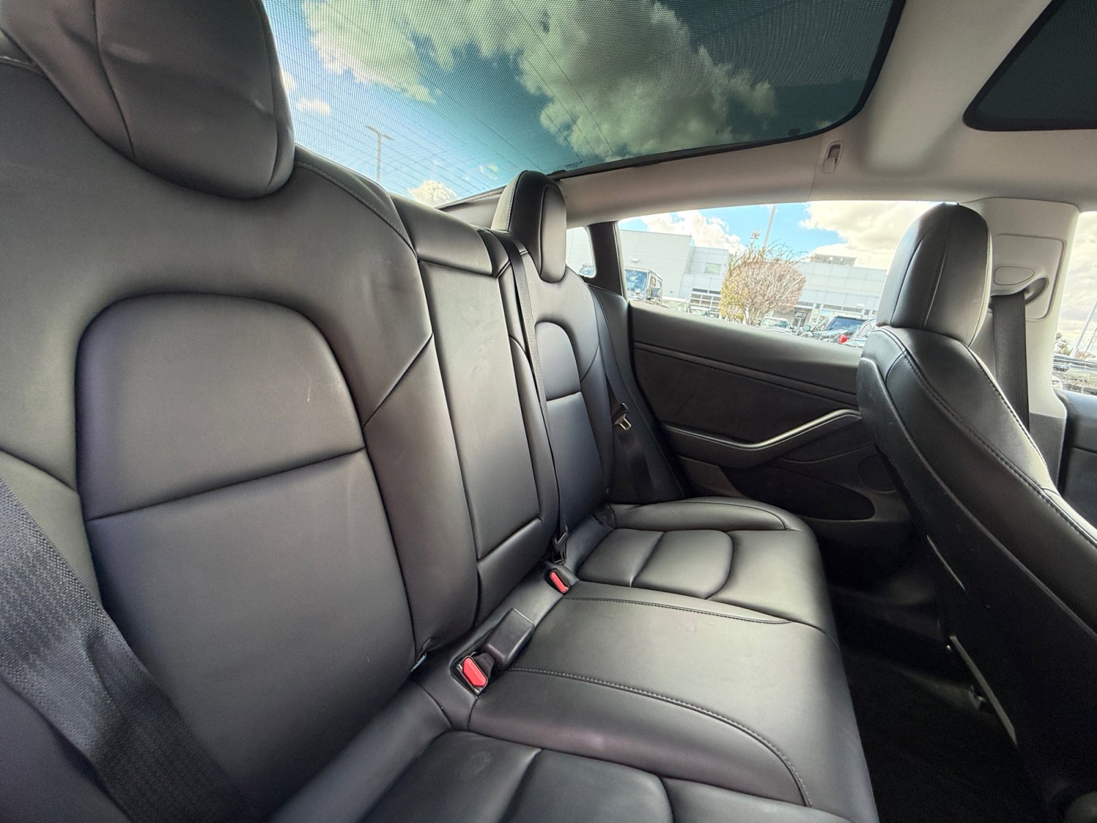 Used 2022 Tesla Model 3 Long Range image 18