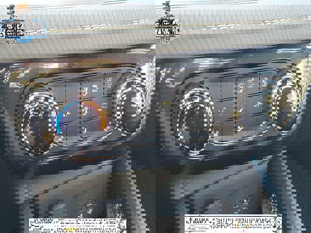 Certified 2025 Chevrolet TrailBlazer ACTIV w/ Driver Confidence Package AWD/4WD image 19