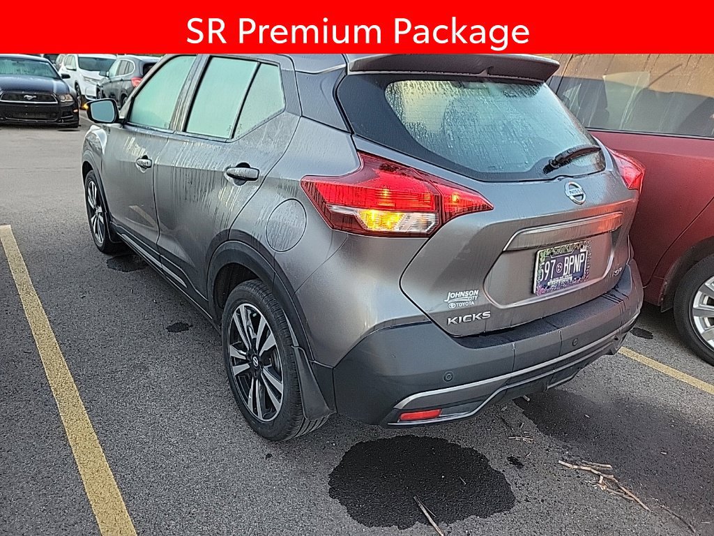 Used 2019 Nissan Kicks SR w/ SR Premium Package FWD image 4