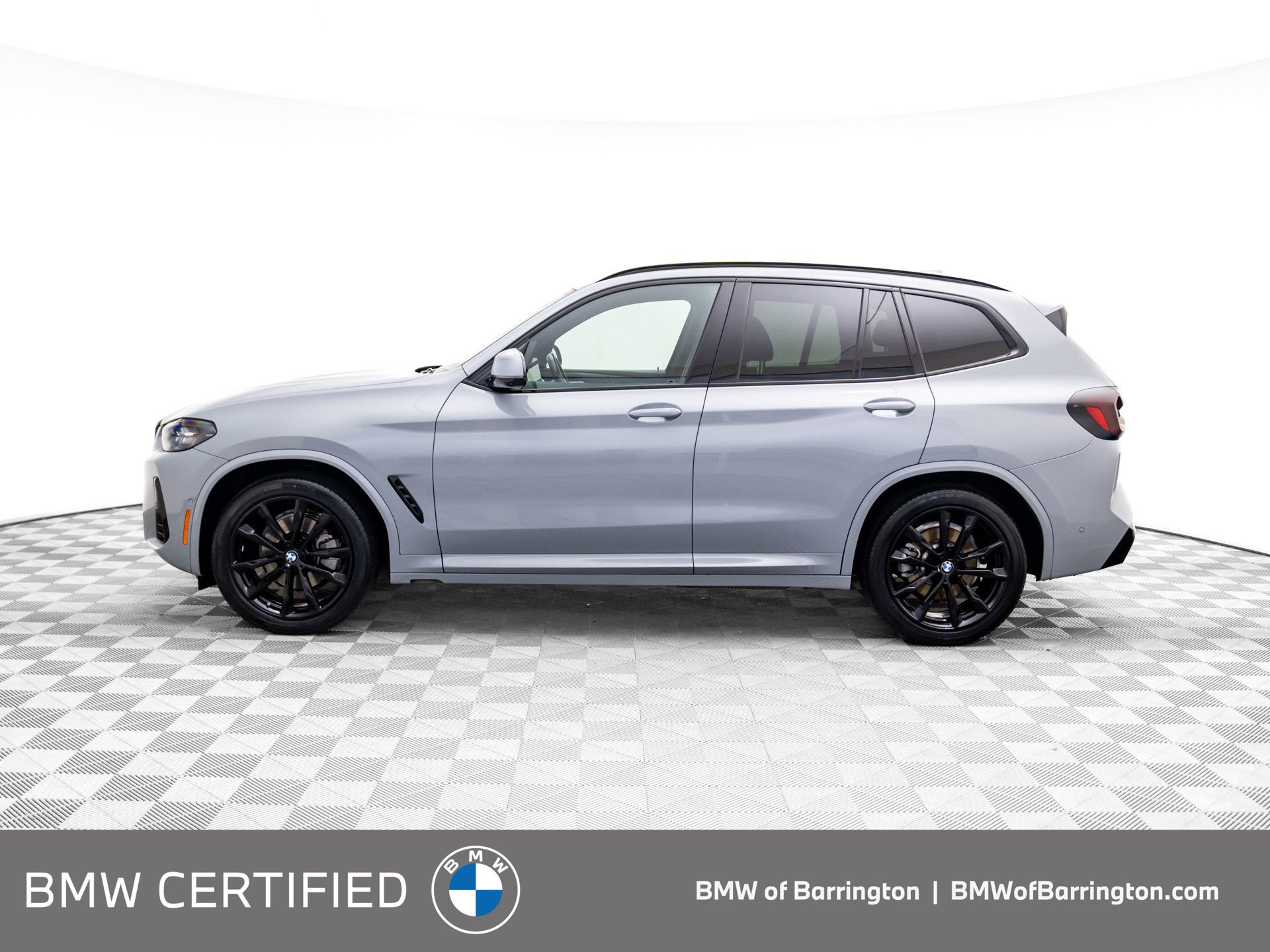 Certified 2023 BMW X3 xDrive30i w/ M Sport Package image 2