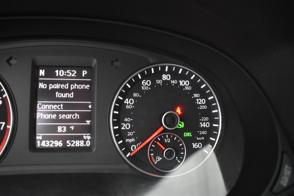 Used 2015 Volkswagen Passat 1.8T Sport FWD image 24