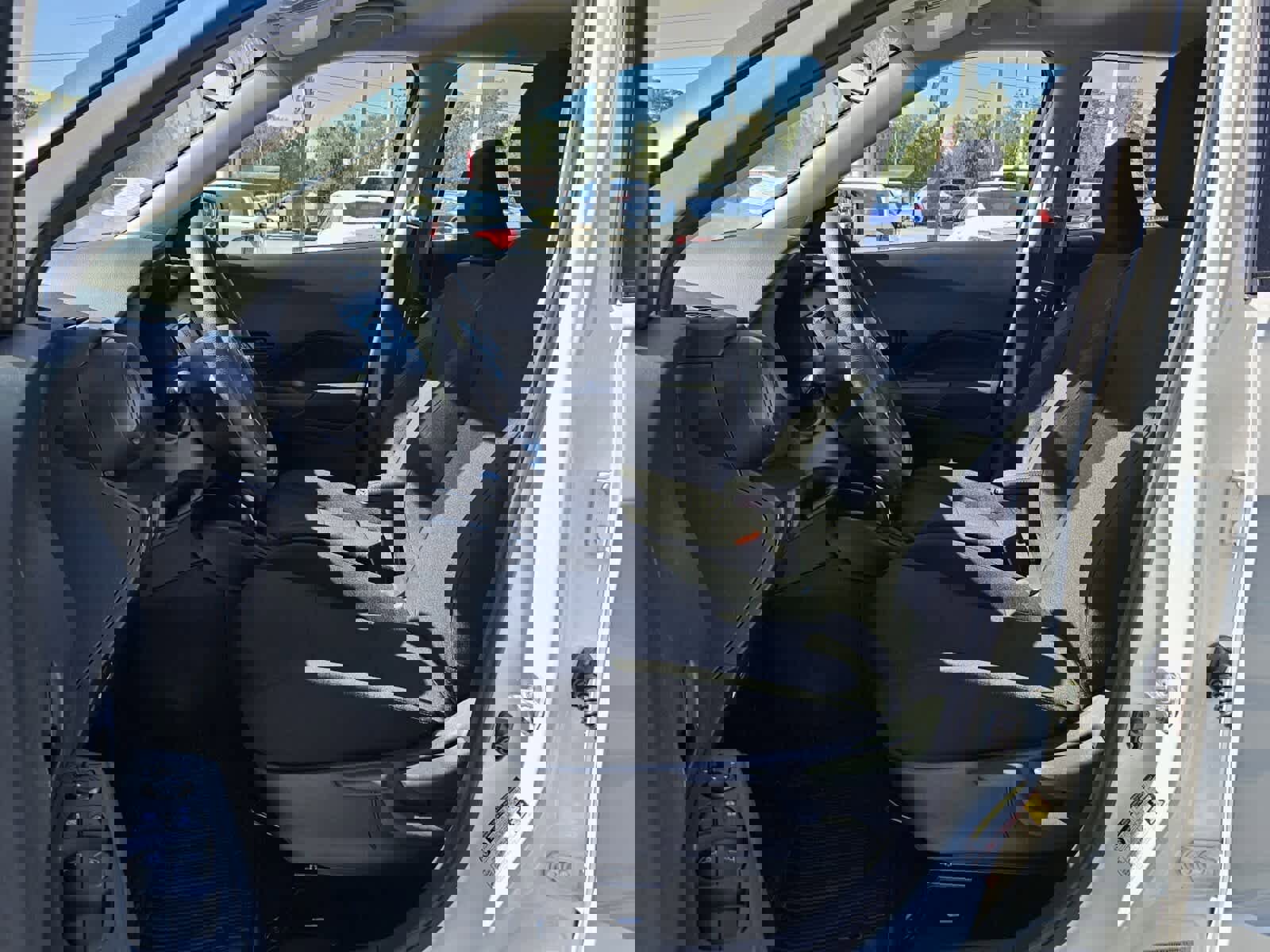 New 2025 Nissan Kicks Play S image 3