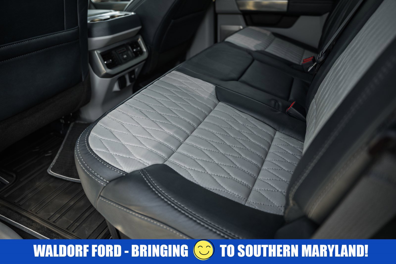Used 2023 Ford F450 Limited w/ FX4 Off-Road Package image 44