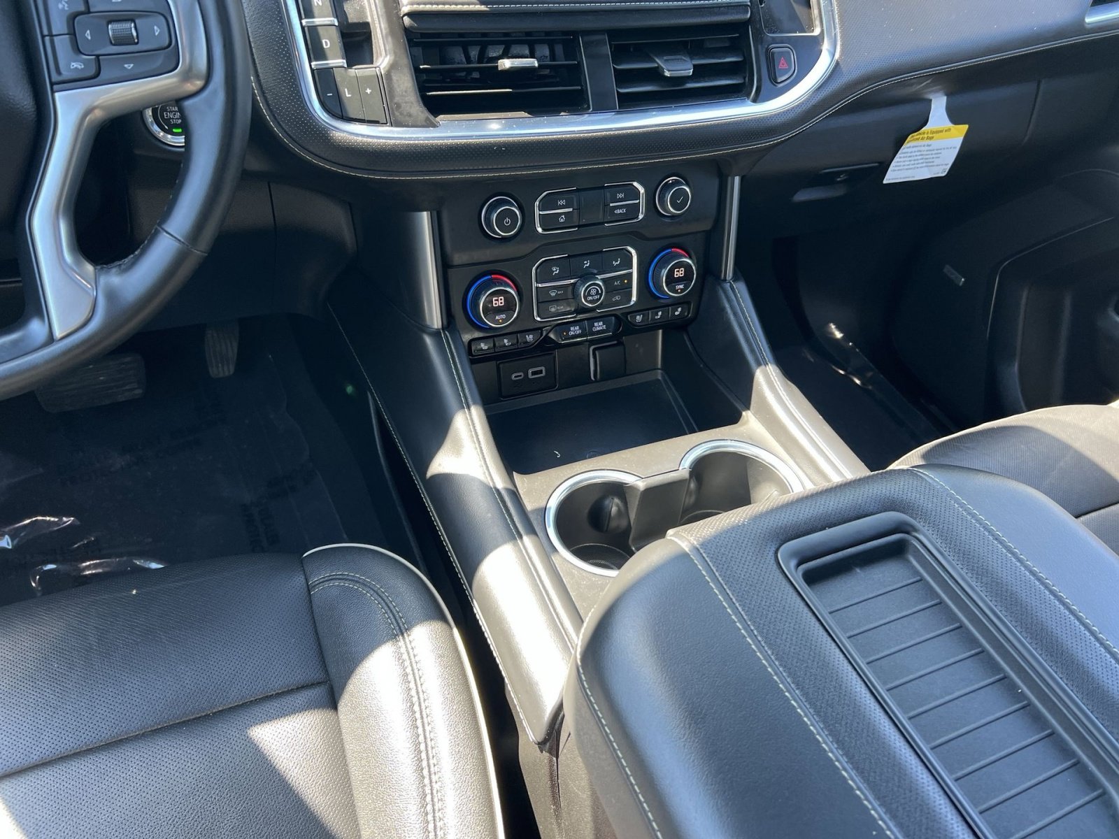 Used 2023 Chevrolet Tahoe Premier AWD/4WD image 30