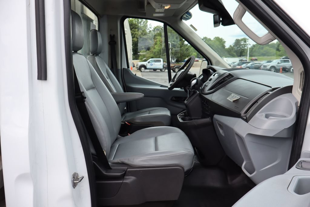 Used 2019 Ford Transit 250 138 RWD image 24