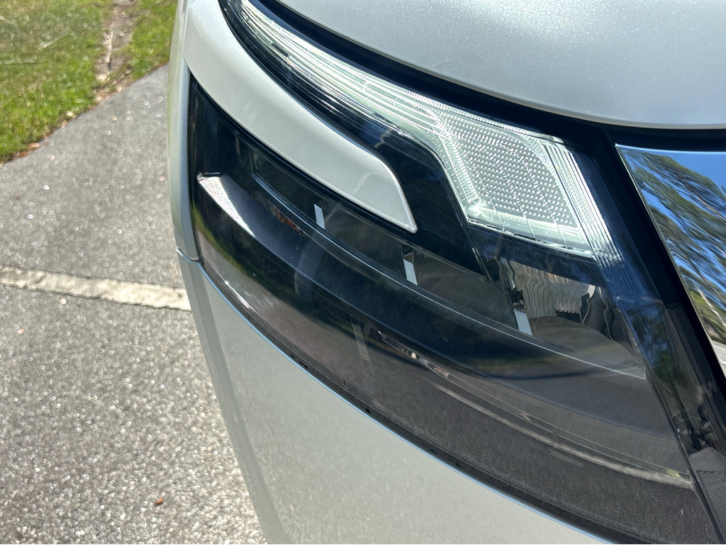 Used 2024 Nissan Pathfinder SV image 19